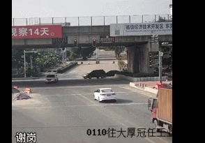 腾空翻转720度！东莞男子险丢命，就为了这2秒…