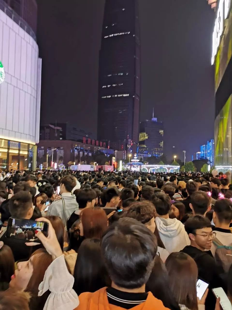 昨晚，东莞这些人有点惨…
