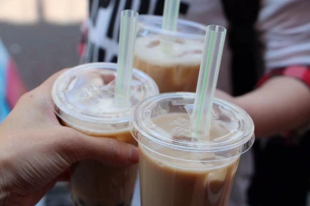 东莞人还敢喝奶茶吗？127批茶饮大抽查，结果惊人…
