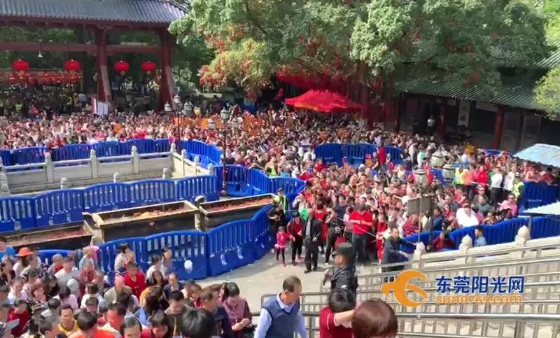 空城东莞？这个地方都是人人人从从从，堪比“春运”