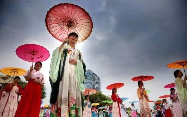 东莞必去景点~4A景区粤晖园~福利送送送！只要：14元，探寻东莞绝美‘紫禁城’探访明清古风岭南园林!