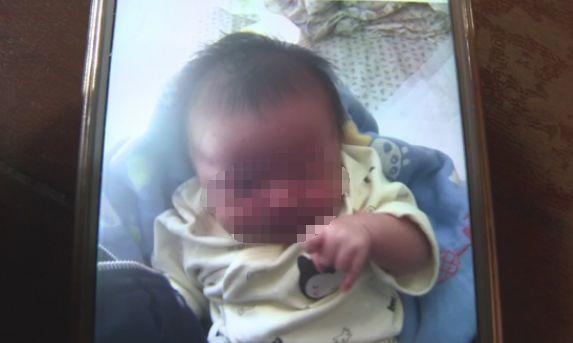 出生20天的宝宝被强迫做了这件事，医生直接下病危通知书！妈妈哭着说太后悔...