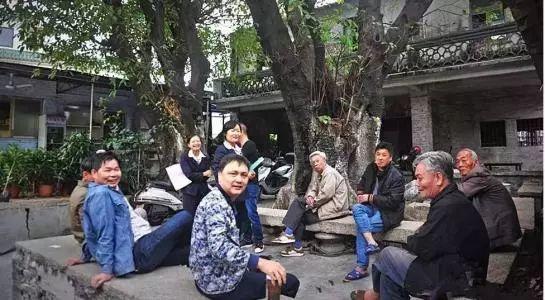 广东土豪阿伯刷爆朋友圈！一口气买了6部宝马7系？网曝真相系…