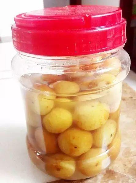 “国庆返程的行李箱”又上热搜，最后一个亮了！