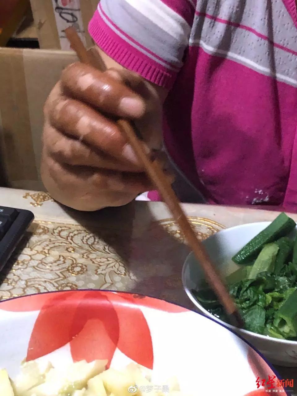 紧急提醒！这种果子随处可见，但千万别捡！不少人都遭了...