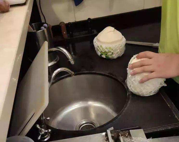 太恶心！东莞人经常买水果的地方出事了！