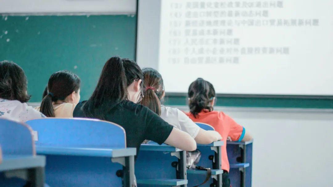 今年没暑假？7月正常上课？