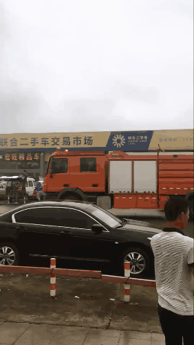 突发！东莞二手交易市场发生火灾！凶手已被控制！