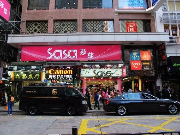 还敢去香港买鞋？被查出一条街都是假货！你中招了吗？