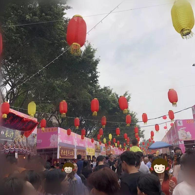 刷爆朋友圈的石排樱花美食节，你去了吗？网友到现场发现…