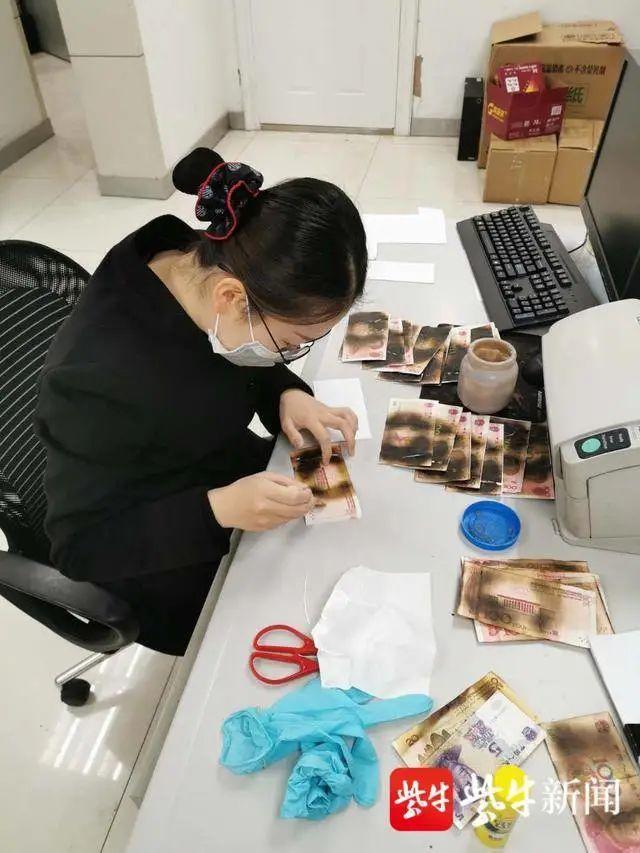 怀疑钞票有毒！老人把3000多元放入微波炉消毒，结果......