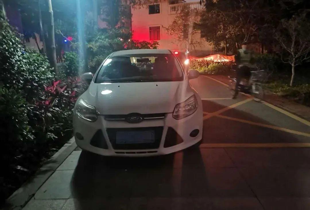东莞一小区物业被罚4.5万元！只因车辆这样乱停乱放…