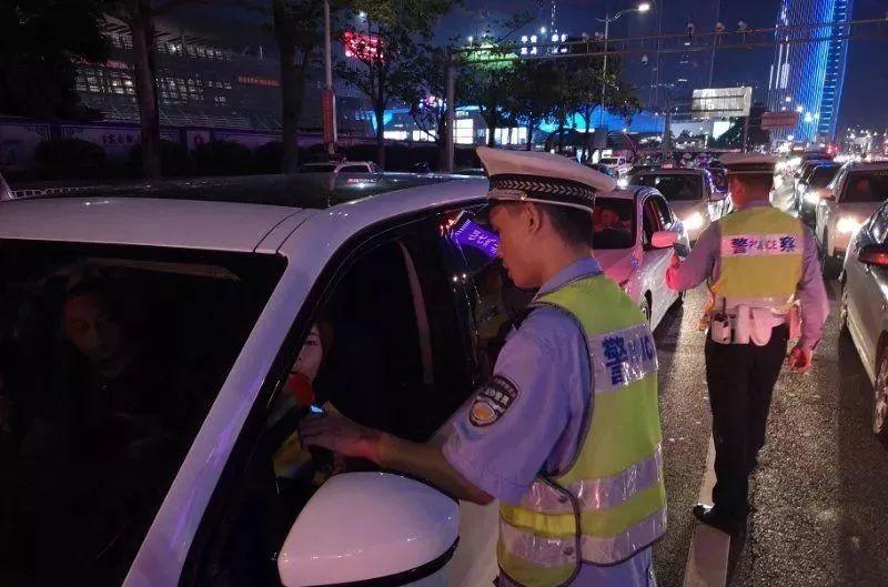 紧急！车牌号为“粤S”的车主！您已经被交警盯上了！