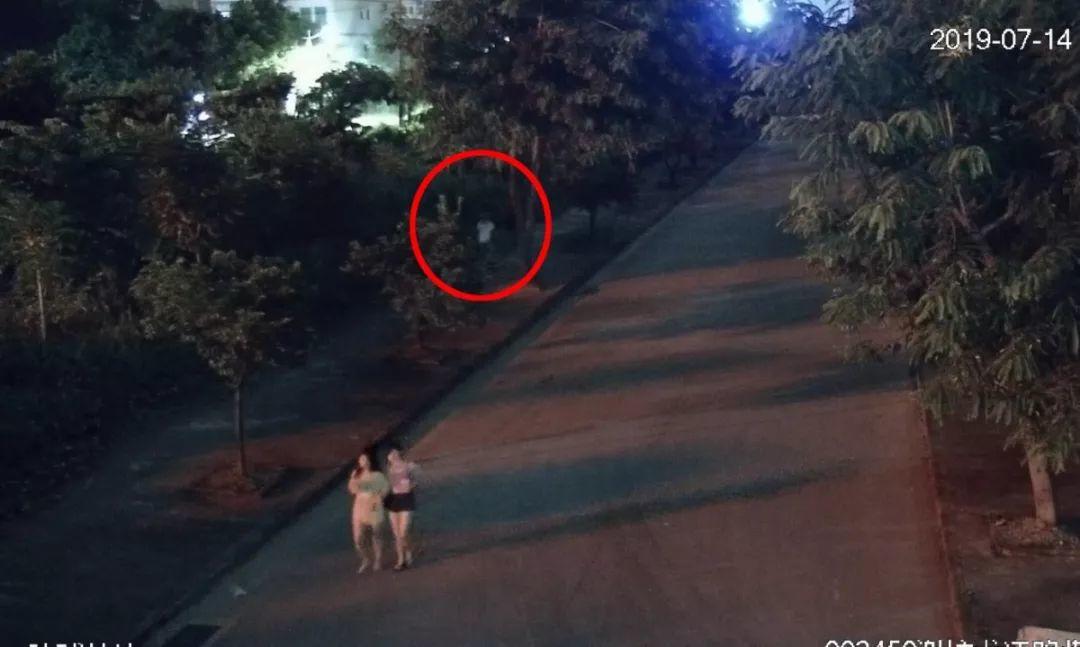 专挑女性下手！东莞连发两起抢劫案！速转身边的女性朋友