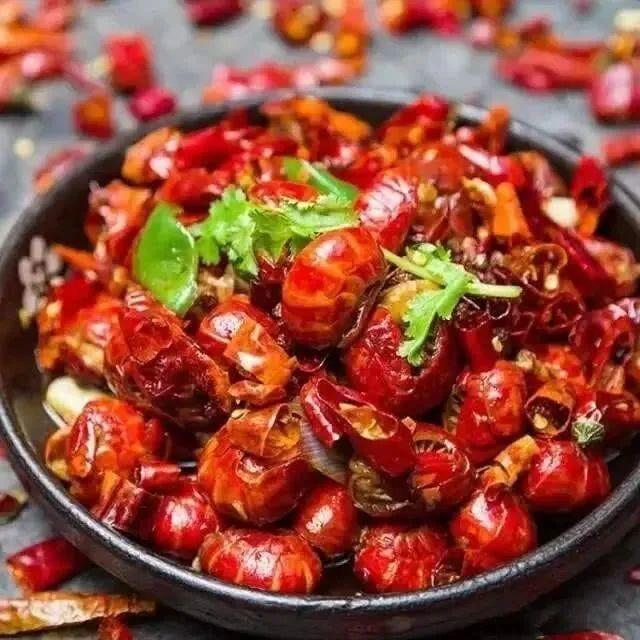 东莞人最爱的小龙虾来了！这些地方送到家！
