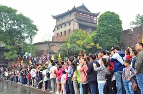 号台风黄蜂要来？假期要泡汤？东莞人“五一”怎么办？"