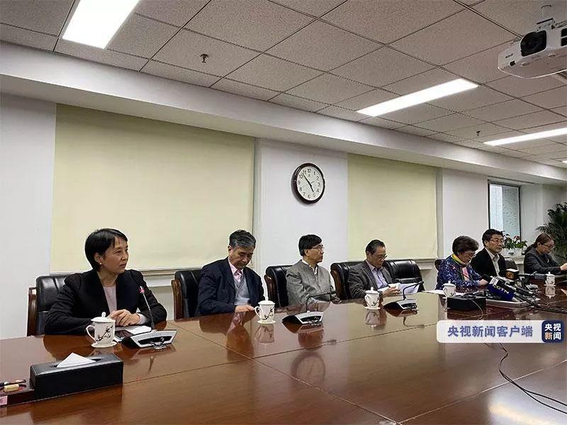 钟南山：新型肺炎肯定有人传人现象，戴口罩有用