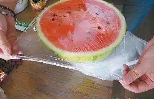 可怕！冰箱里的西瓜竟含有“剧毒”！有人吃完差点命丧……这些习惯东莞人都有！