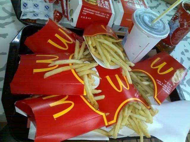 OMG！今天东莞所有麦当劳薯条买一送一啦喂！！