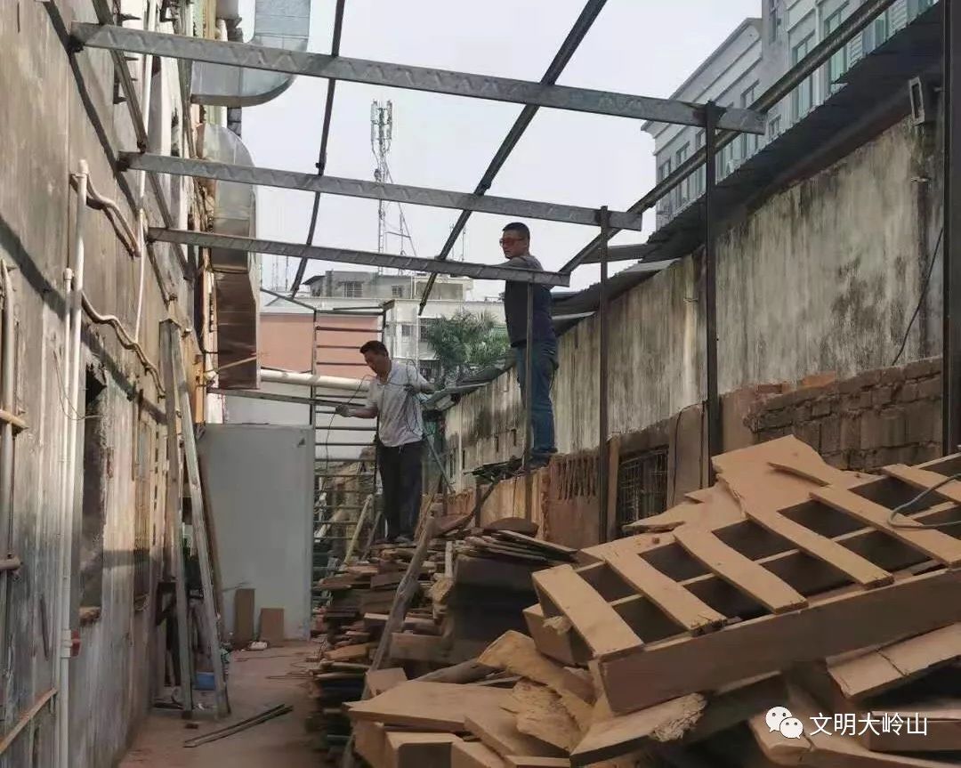 东莞1栋2万㎡建筑被拆除！现场视频曝光！