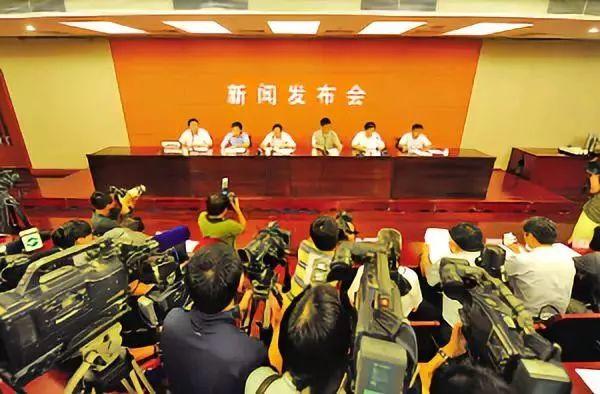 小龙虾的致命真相：全世界都不敢吃，中国人却还被蒙在鼓里！