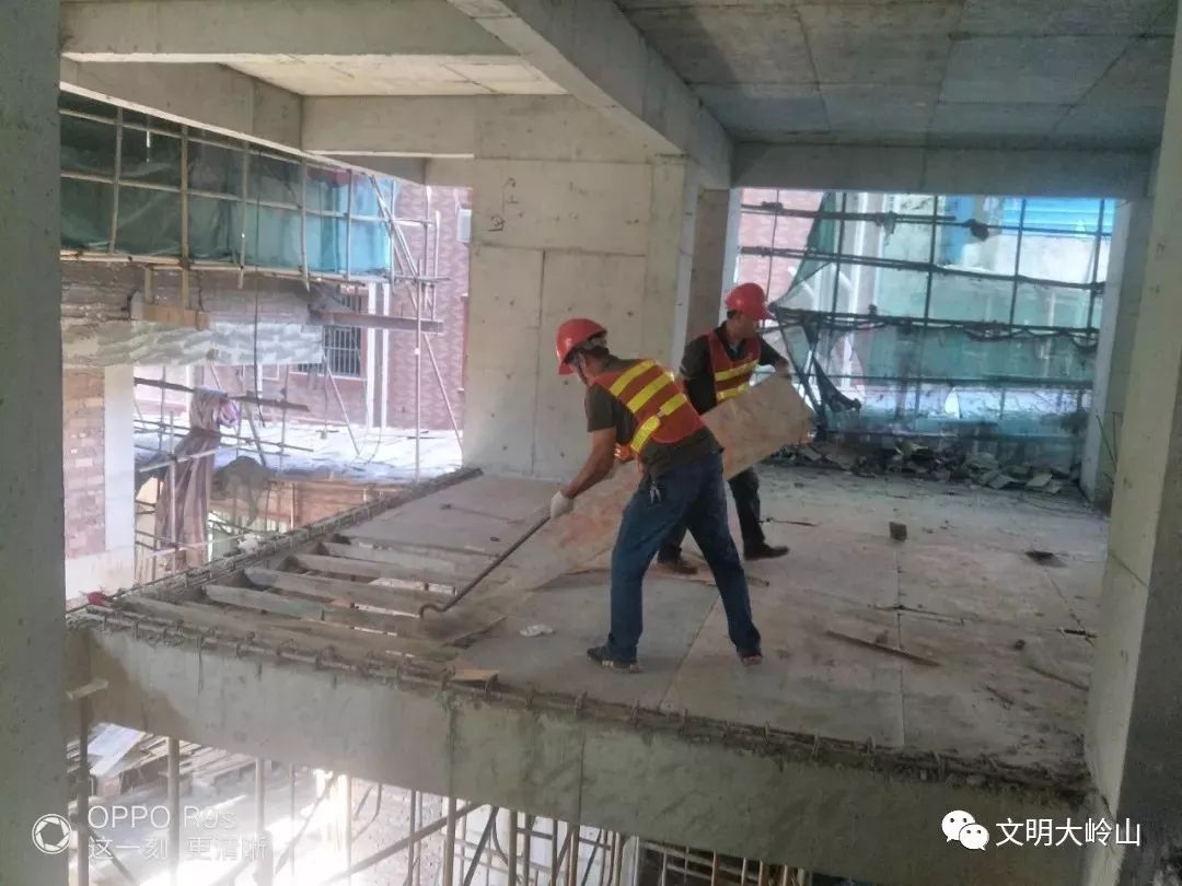 东莞1栋2万㎡建筑被拆除！现场视频曝光！