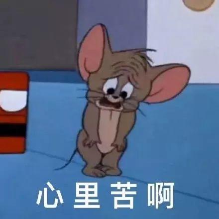 恶心！只因不下楼取餐，外卖员冲餐盒狂吐口水！
