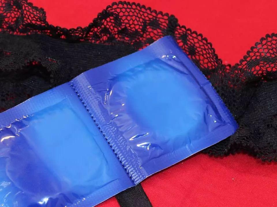 @东莞人，你们平时用的套套上面的油，竟然…