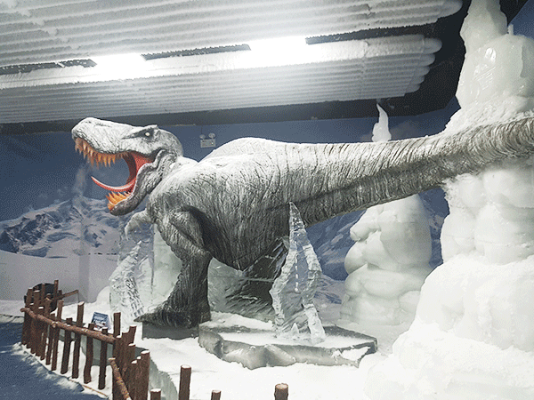 超值！49.9元抢东莞·哈尔滨冰雪大世界双人票，零下8度飘雪体验，N多冰雕拍拍拍~东莞zui好玩冰雪乐园