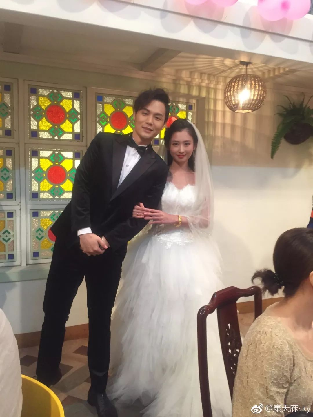 广东人从小看到大的肥仔，“康天庥”真的结婚了！老婆是……