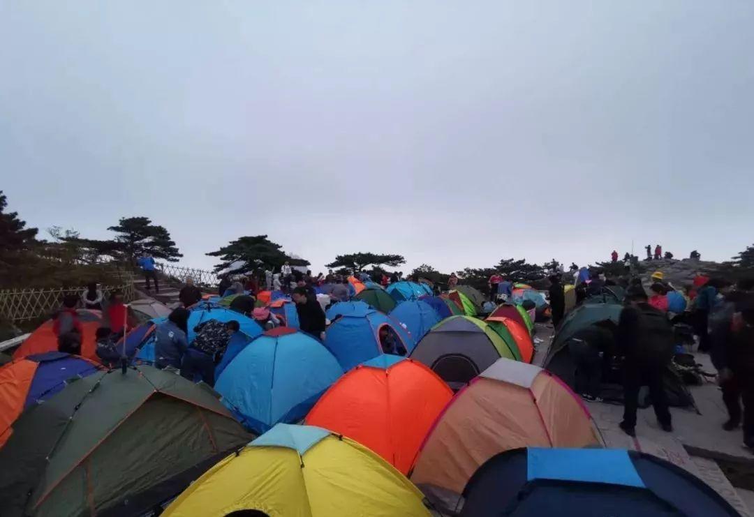 我后悔了，五一不该出来玩的，我要回家！