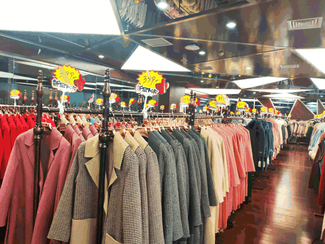 紧急通知！东莞市大型服装厂年底亏本清仓