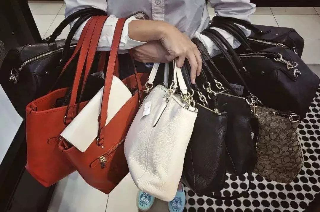 央视曝光！全是假货，没有一件真品！很多东莞人竟还在疯狂买