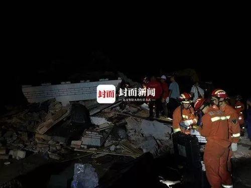 刚刚，噩耗再次传来！13人死亡200伤！7岁儿子遇难，爸爸失声痛哭