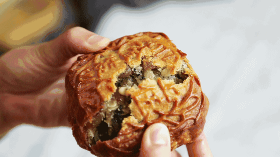 五仁滚出月饼界？广东人第一个表示不服！