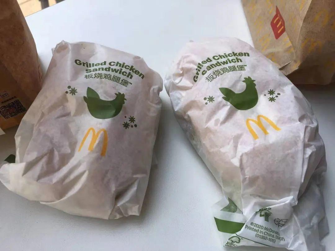 夸张！东莞人昨天是不用上班的？为了一个板烧鸡腿堡排队5小时！