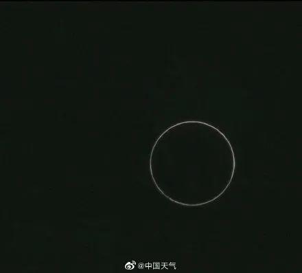 抬！头！看！