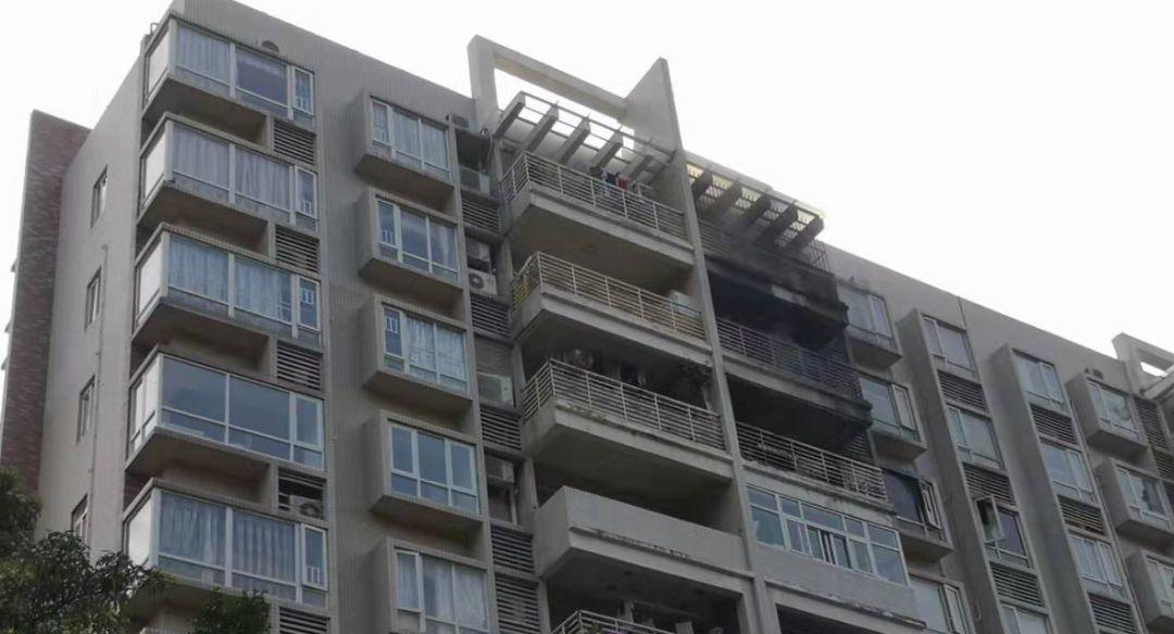 东莞一小区高层住户突发大火！现场浓烟滚滚……