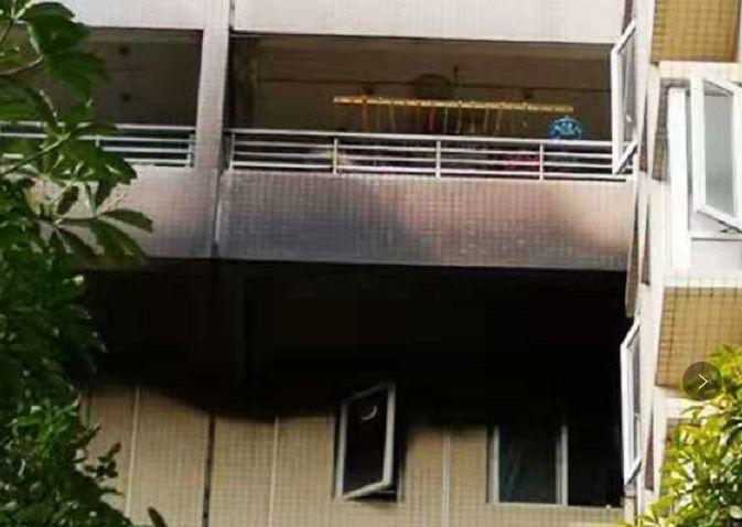 东莞一小区高层住户突发大火！现场浓烟滚滚……