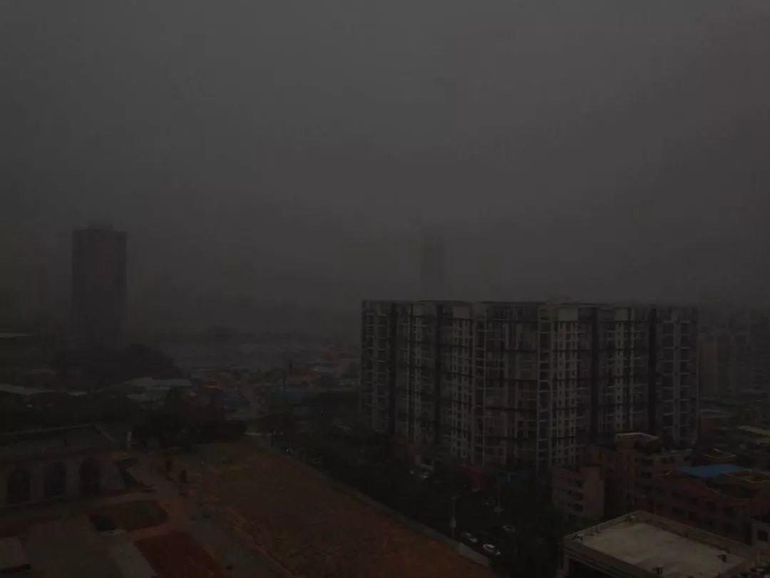 水浸街又来了！雷雨大风+暴雨预警生效！地质灾害预警三级！