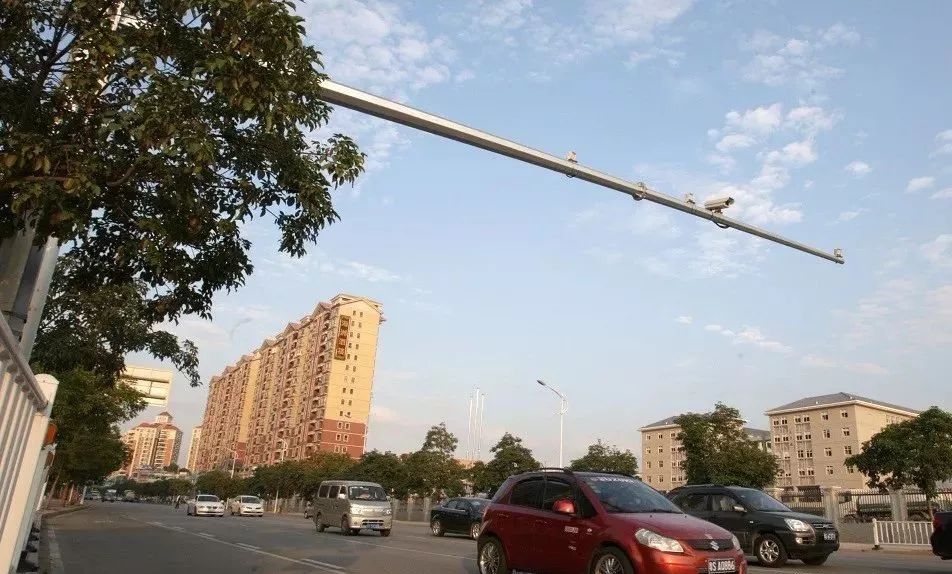 注意！东莞这些路段新增43套电子警察！重点查处这些行为...