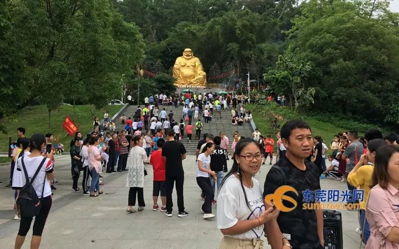 我后悔了，五一不该出来玩的，我要回家！