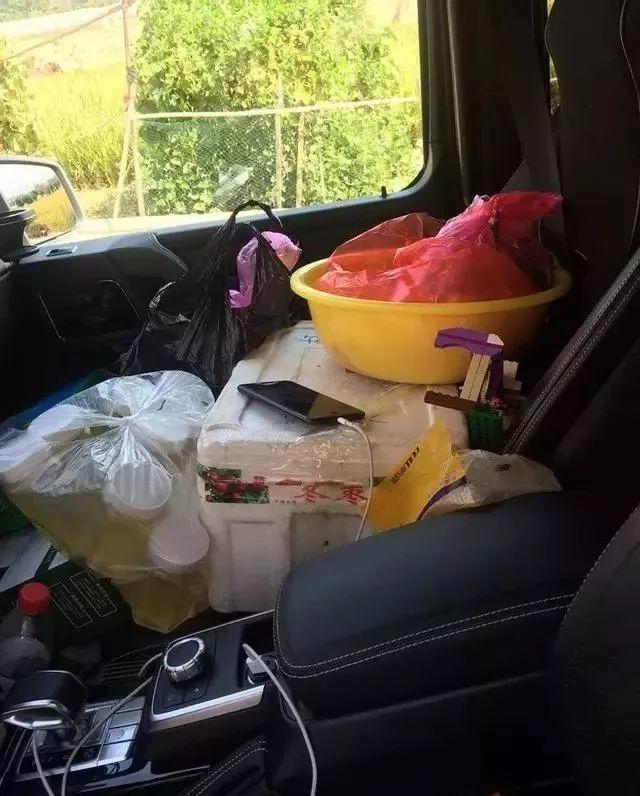 返程行李箱霸屏，可尴尬一幕出现了……一大波媳妇集体吐槽