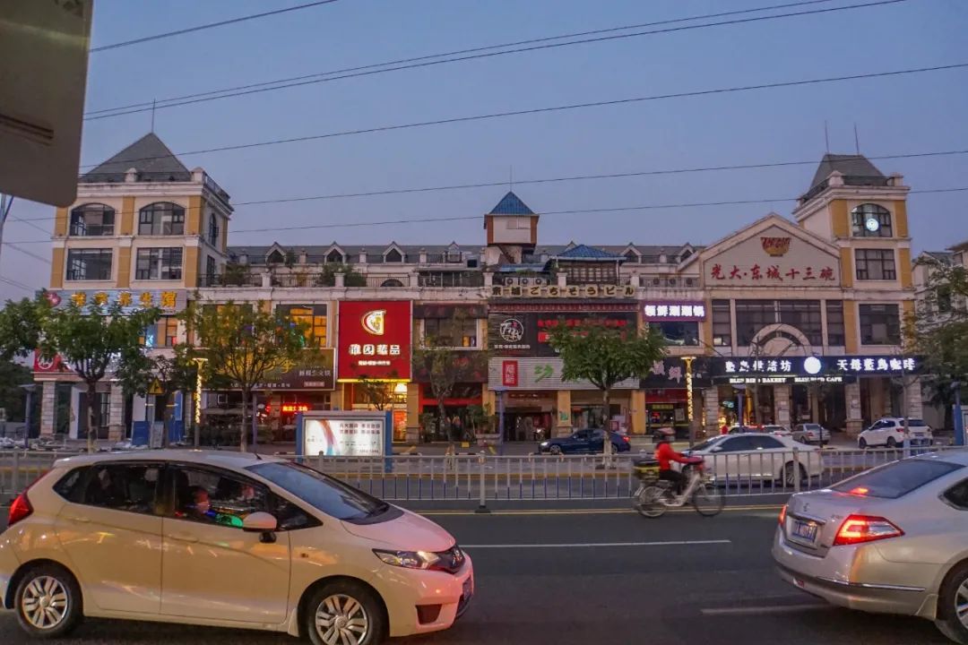 今天，东莞终于又堵车了！
