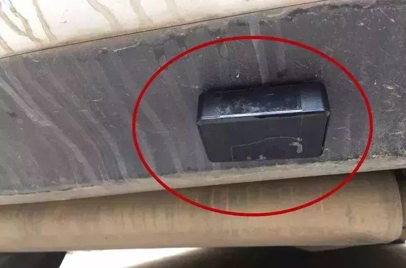 粤S车主注意！车上出现这种东西赶紧扔！已有不少人中招！