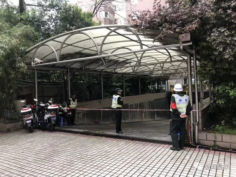 轰！特斯拉在车库突然自燃，8秒可怕视频刷屏！车主一夜没睡：当时并没在充电