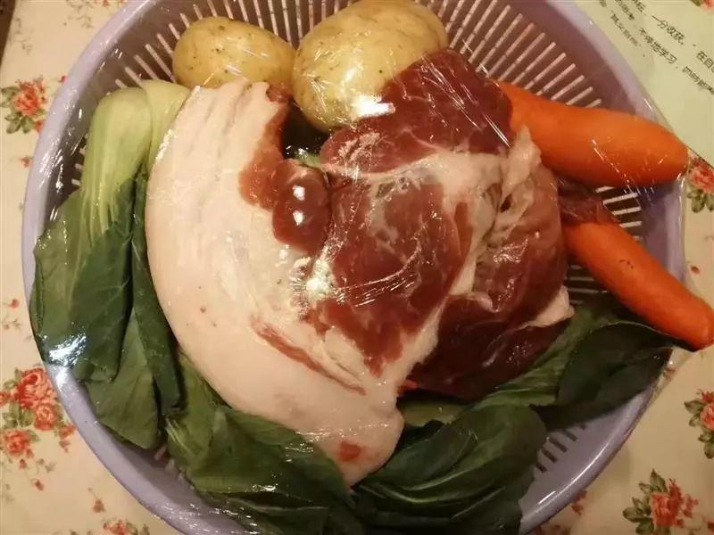东莞这家学校要火了！期末竟然给学生奖猪肉！太“壕”了！