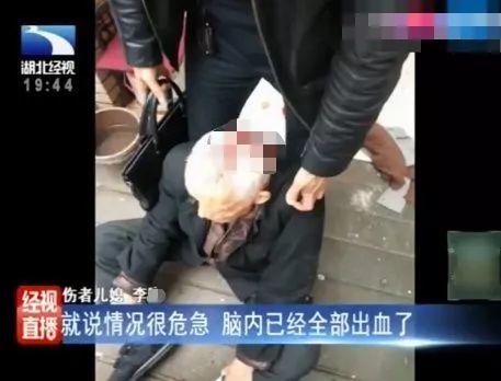 痛心！深圳一小区高层窗户坠落砸中6岁男童，妈妈当场崩溃…