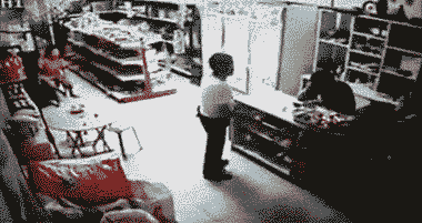7岁少年跳桥自杀：如果有来生，妈妈请你别再骂我了"