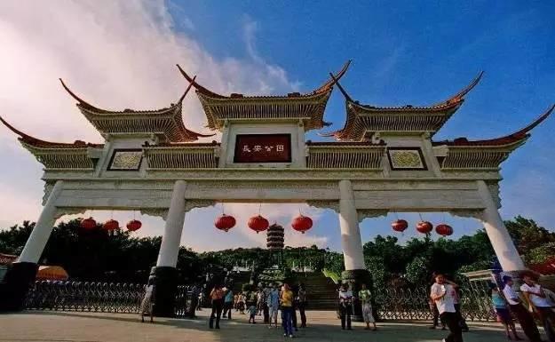东莞这个土豪社区，一家4口月收入16000元，属于困难户家庭……